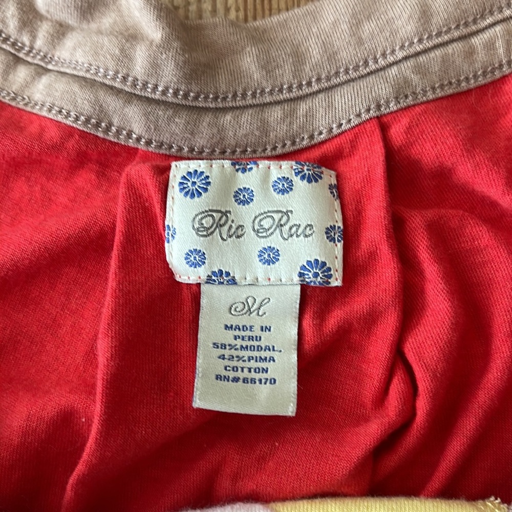 Ric Rac thin strapped top - size M - Picture 2 of 2